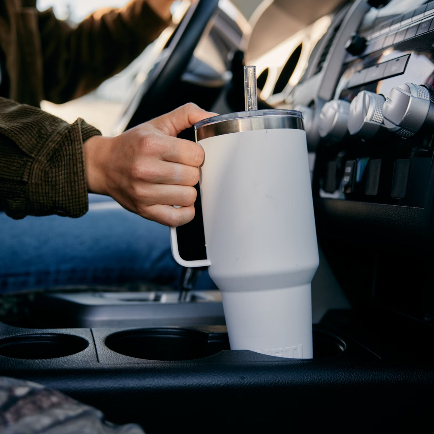 Yeti Rambler 42 Oz Straw Mug - Navy